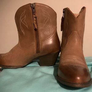 Ariat western ankle boot. Style is Darlin western boot in Burnt sugar color